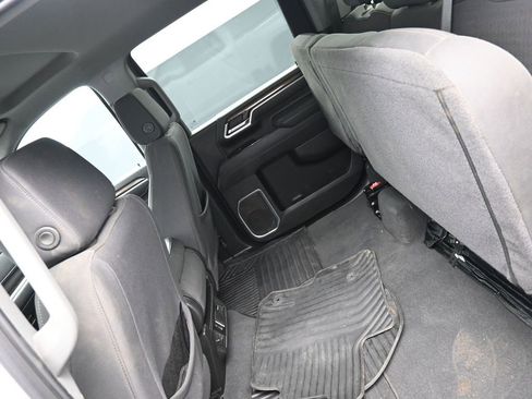 Used 2025 Chevrolet Silverado 2500 LT w/ Convenience Package image 22