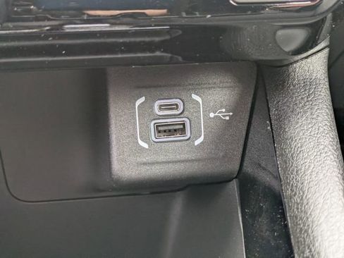 New 2026 Jeep Compass Latitude image 33