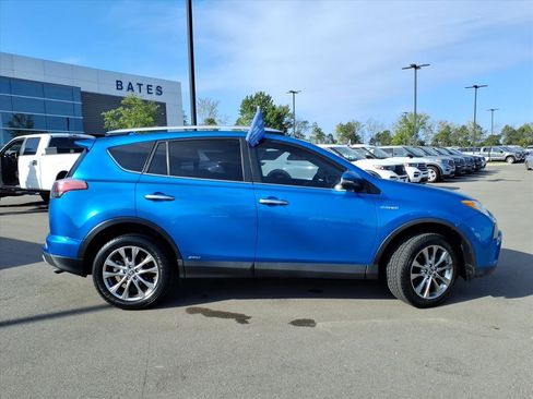 Used 2016 Toyota RAV4 Limited w/ Advanced Technology Package image 2