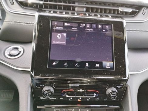 New 2025 Jeep Grand Cherokee Laredo w/ Trailer Tow Package image 30