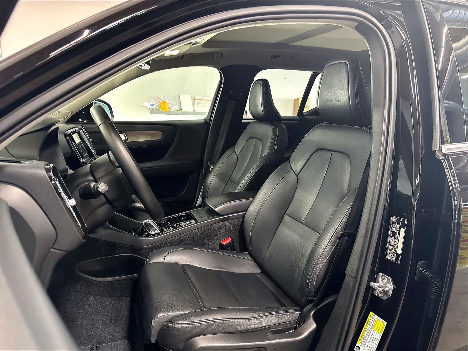 Used 2019 Volvo XC40 T5 Inscription AWD/4WD image 26
