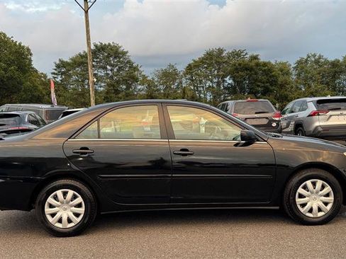 Used 2005 Toyota Camry LE FWD image 8