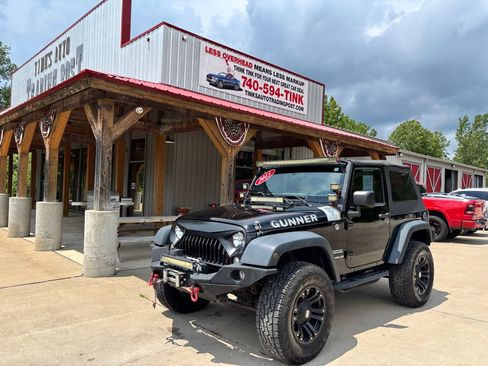Used 2015 Jeep Wrangler Sport w/ Quick Order Package 24S AWD/4WD image 1