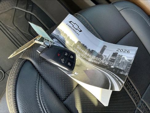 Used 2026 Chevrolet Silverado 1500 High Country image 36