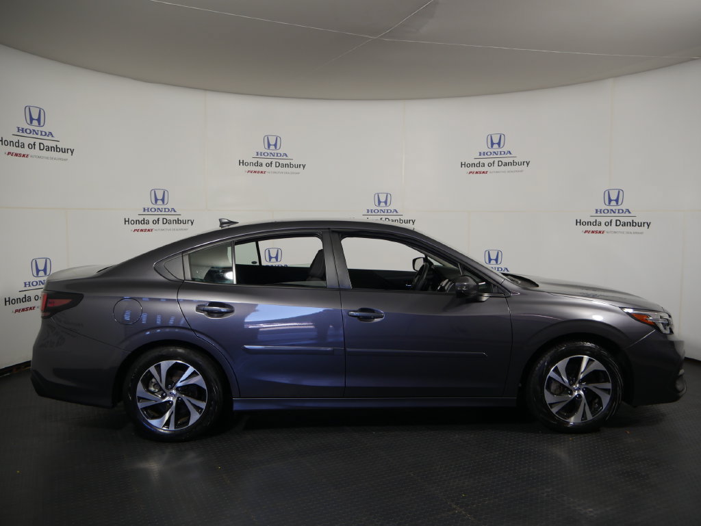 Used 2025 Subaru Legacy Premium AWD/4WD image 3