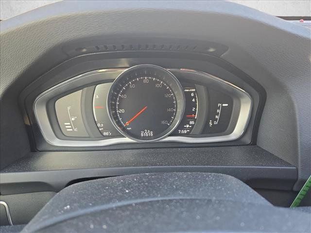 Used 2017 Volvo S60 T5 Inscription FWD image 6
