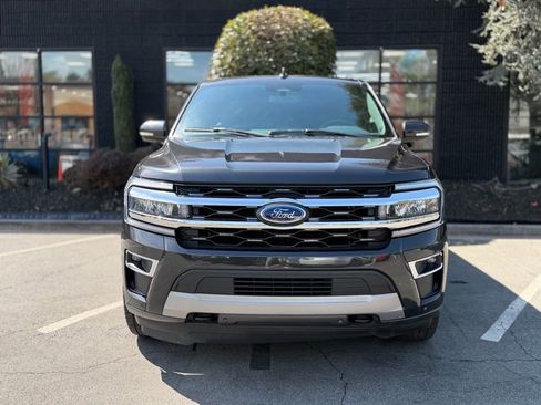 Used 2023 Ford Expedition Max Limited image 3