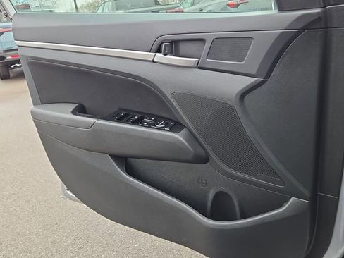 Used 2020 Hyundai Elantra SEL w/ Cargo Package (C1) image 21