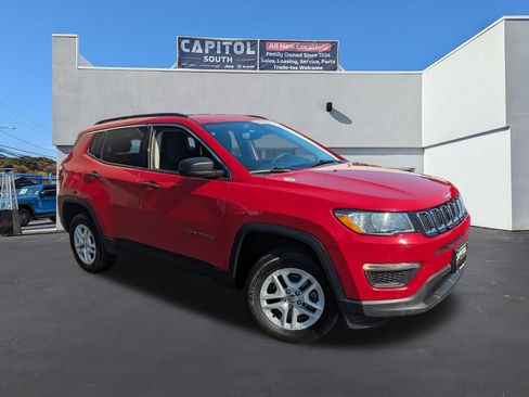 Used 2020 Jeep Compass Sport image 1