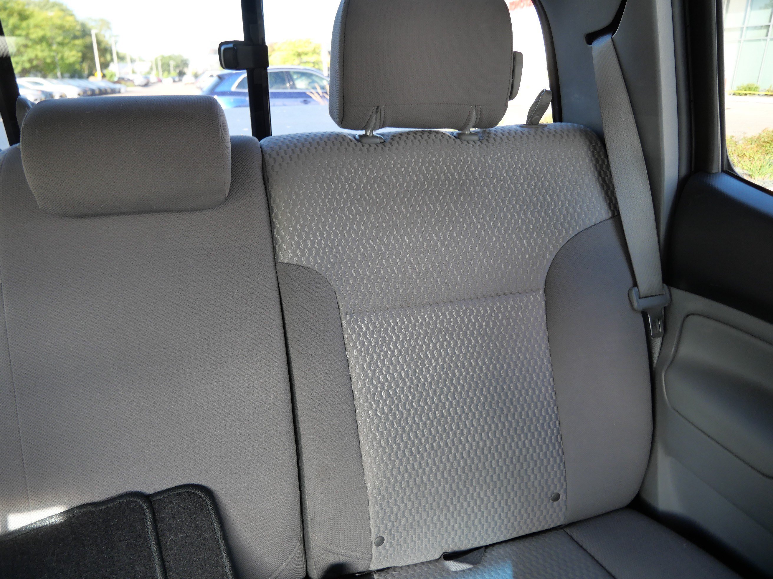Used 2015 Toyota Tacoma 4x4 Double Cab w/ SR5 Package image 14