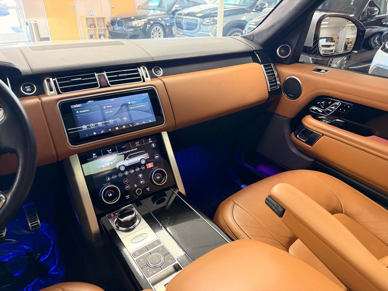 Used 2020 Land Rover Range Rover Autobiography AWD/4WD image 12