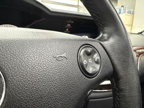 Used 2007 Mercedes-Benz S 550 image 16
