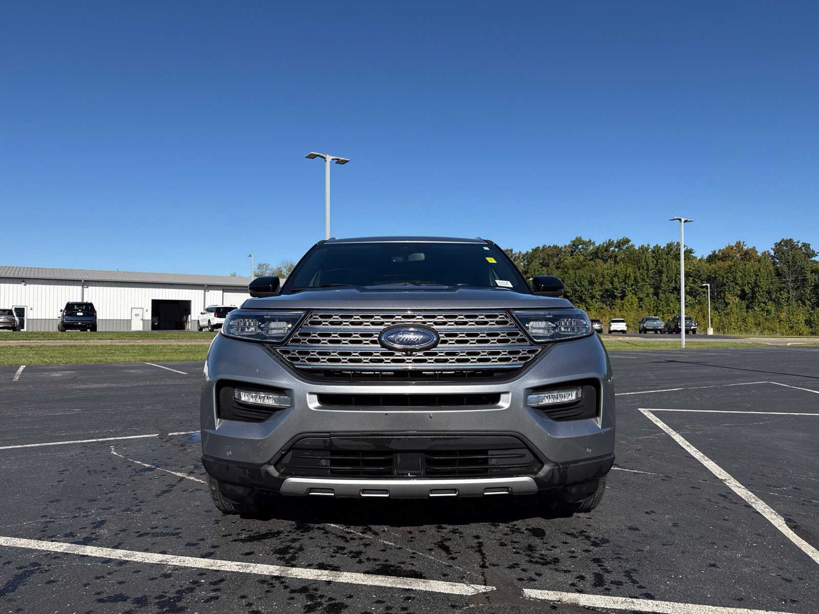 Used 2020 Ford Explorer Limited AWD/4WD image 2