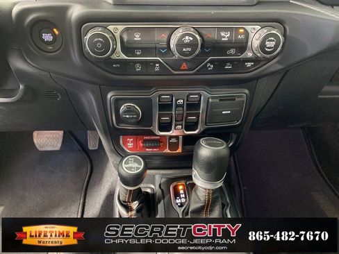 Used 2021 Jeep Gladiator Mojave image 24