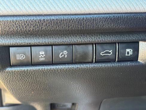 Used 2025 Toyota Camry SE image 20