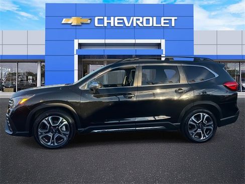 Used 2023 Subaru Ascent Limited w/ Technology Package image 6