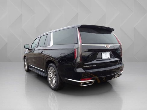 Used 2021 Cadillac Escalade ESV Premium Luxury w/ Driver Assist Tech Package image 3