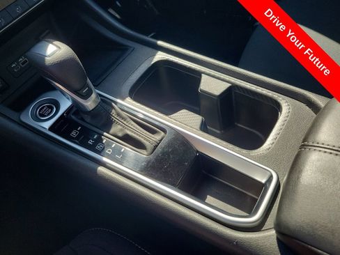 Used 2024 Nissan Sentra SV FWD image 16