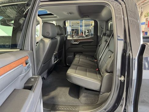 Used 2022 GMC Sierra 1500 Denali image 9