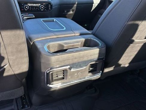 Used 2022 Chevrolet Silverado 1500 LTZ image 19