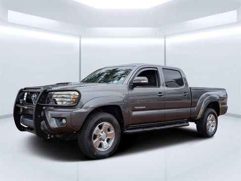 Used 2014 Toyota Tacoma PreRunner image 7
