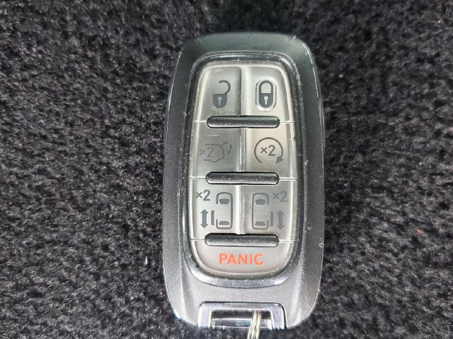 Used 2024 Chrysler Pacifica Touring-L FWD image 35