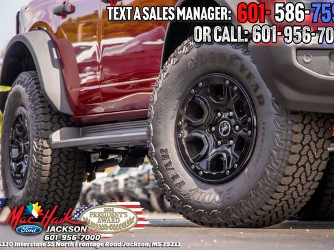 New 2026 Ford Bronco Outer Banks w/ Sasquatch Package AWD/4WD image 3