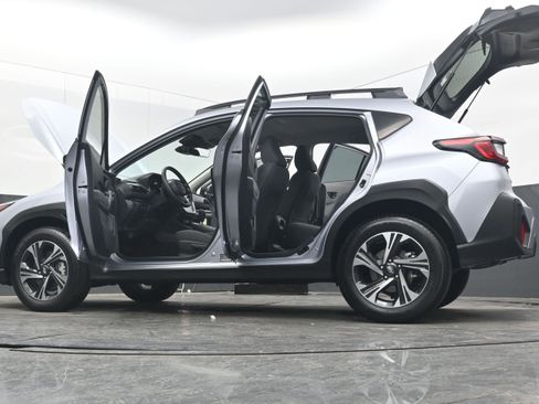 Used 2025 Subaru Crosstrek 2.0i Premium w/ Crosstrek Mirror Package image 44