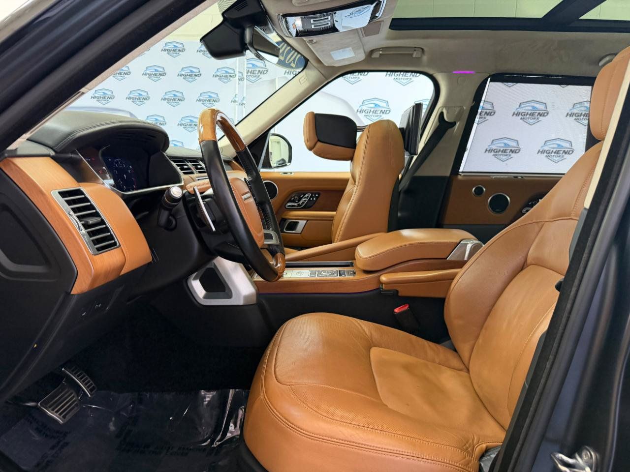 Used 2020 Land Rover Range Rover Long Wheelbase Autobiography AWD/4WD image 17