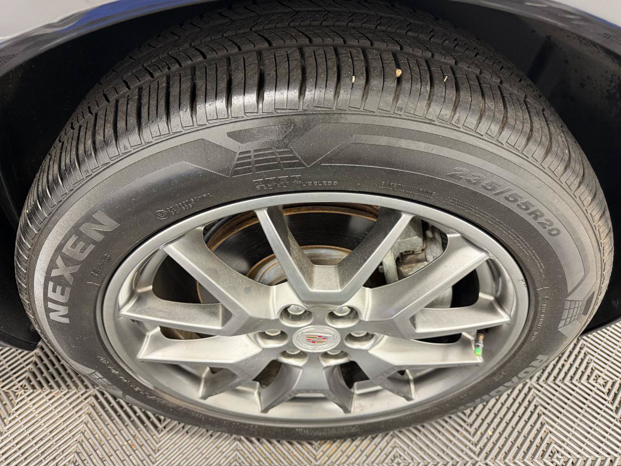 Used 2012 Cadillac SRX Premium FWD image 37