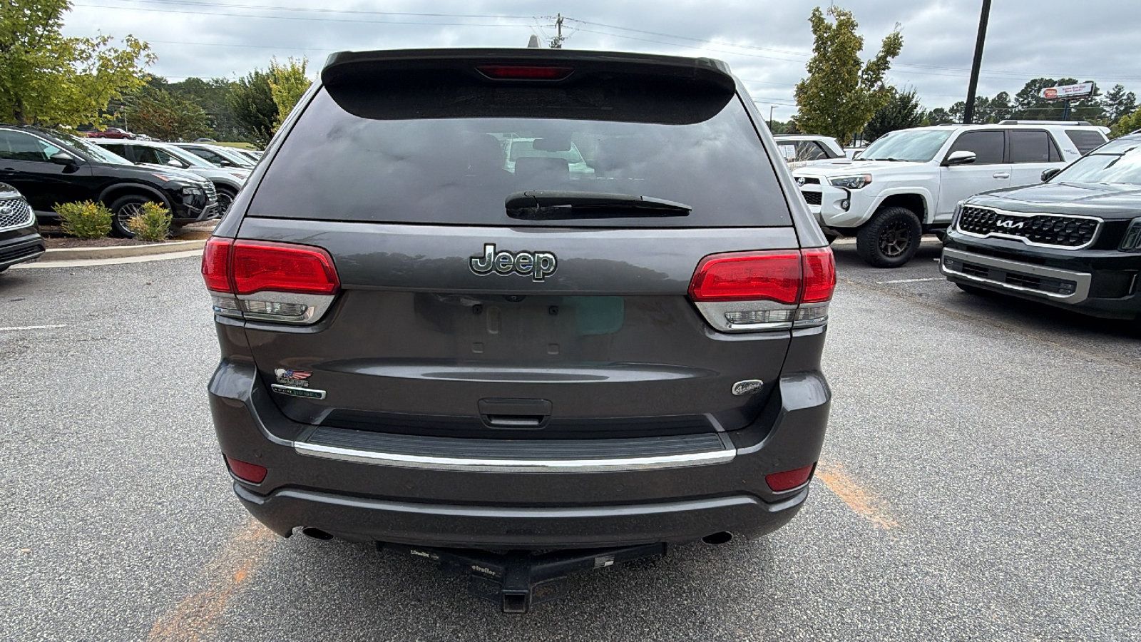 Used 2014 Jeep Grand Cherokee Overland w/ Advanced Technology Group RWD image 9