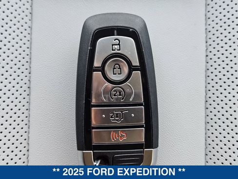 New 2025 Ford Expedition Platinum w/ Platinum Ultimate Package image 38