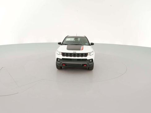 New 2026 Jeep Compass Trailhawk image 2