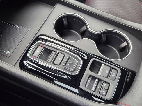 Used 2025 Honda Pilot Black Edition image 20
