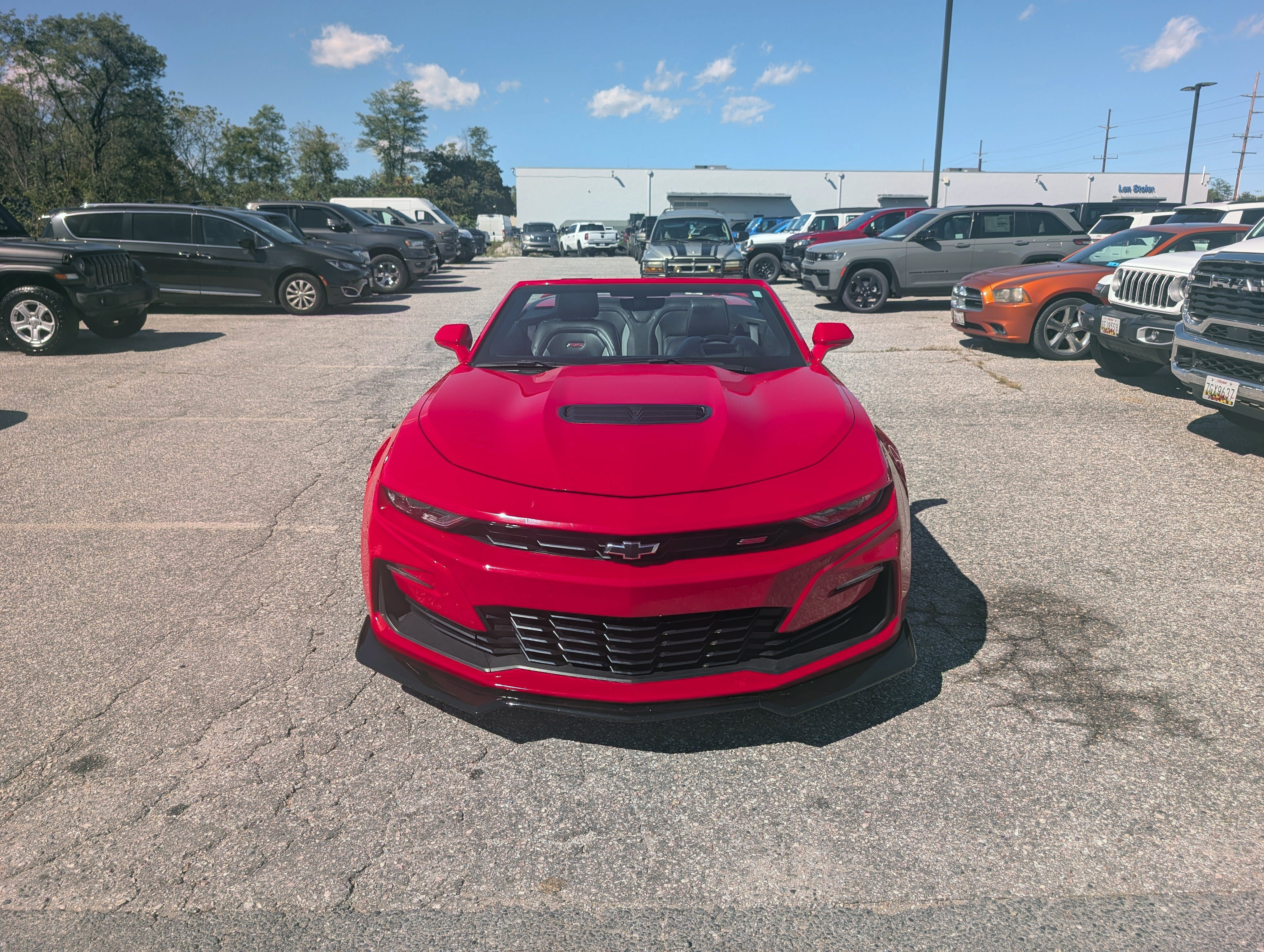 Used 2020 Chevrolet Camaro SS RWD image 8