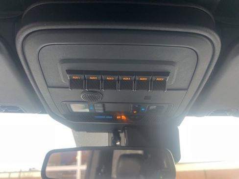 Used 2023 Ford Bronco Badlands image 25