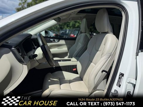 Used 2021 Volvo XC60 T5 Inscription w/ Protection Package AWD/4WD image 16