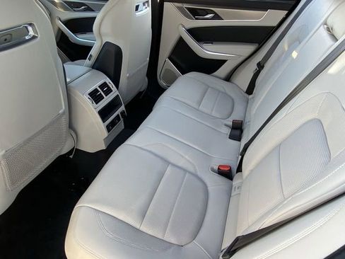 New 2025 Jaguar F-PACE R-Dynamic S image 15