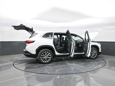 New 2026 Buick Enclave Preferred w/ Power Package image 29