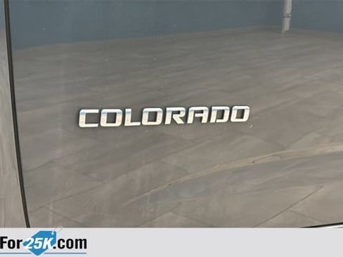 Used 2017 Chevrolet Colorado W/T w/ WT Convenience Package AWD/4WD image 38