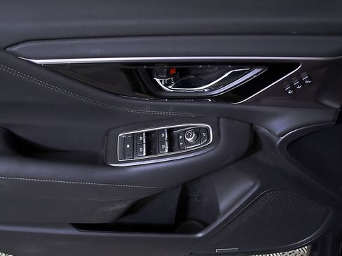 Used 2025 Subaru Outback Touring XT image 18