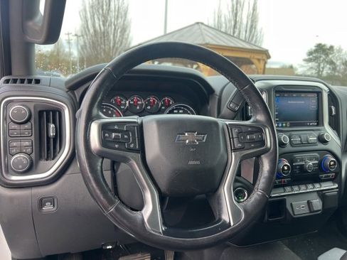 Used 2019 Chevrolet Silverado 1500 LT Trail Boss w/ Convenience Package image 18