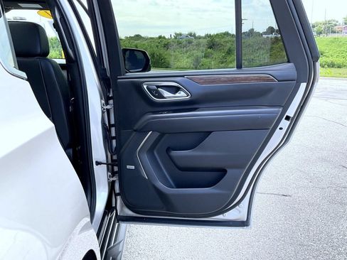 Certified 2021 Chevrolet Tahoe High Country AWD/4WD image 17
