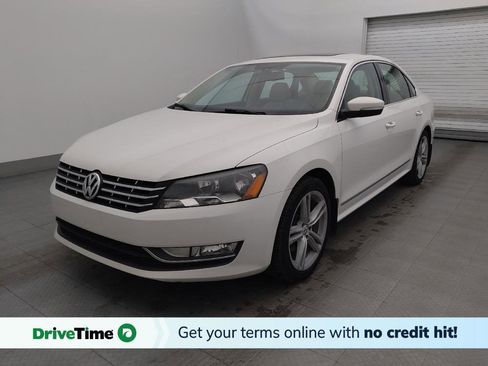 Used 2014 Volkswagen Passat 1.8T SEL Premium image 1