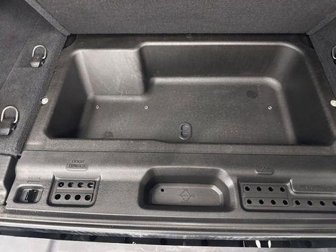 Used 2022 Jeep Wrangler Unlimited Rubicon image 11