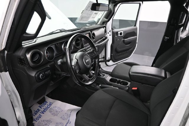 Used 2022 Jeep Gladiator Sport AWD/4WD image 9