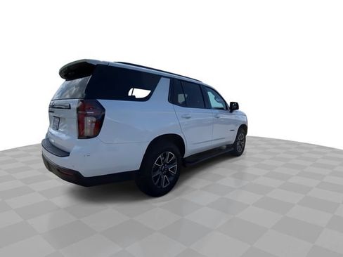 Used 2023 Chevrolet Tahoe Z71 w/ Luxury Package AWD/4WD image 2