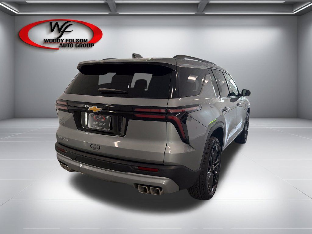 New 2027 Chevrolet Traverse LT FWD image 6