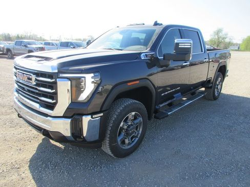 New 2026 GMC Sierra 2500 SLT w/ SLT Premium Package AWD/4WD image 11