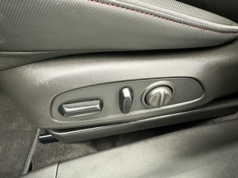 Certified 2023 Chevrolet TrailBlazer RS FWD image 14